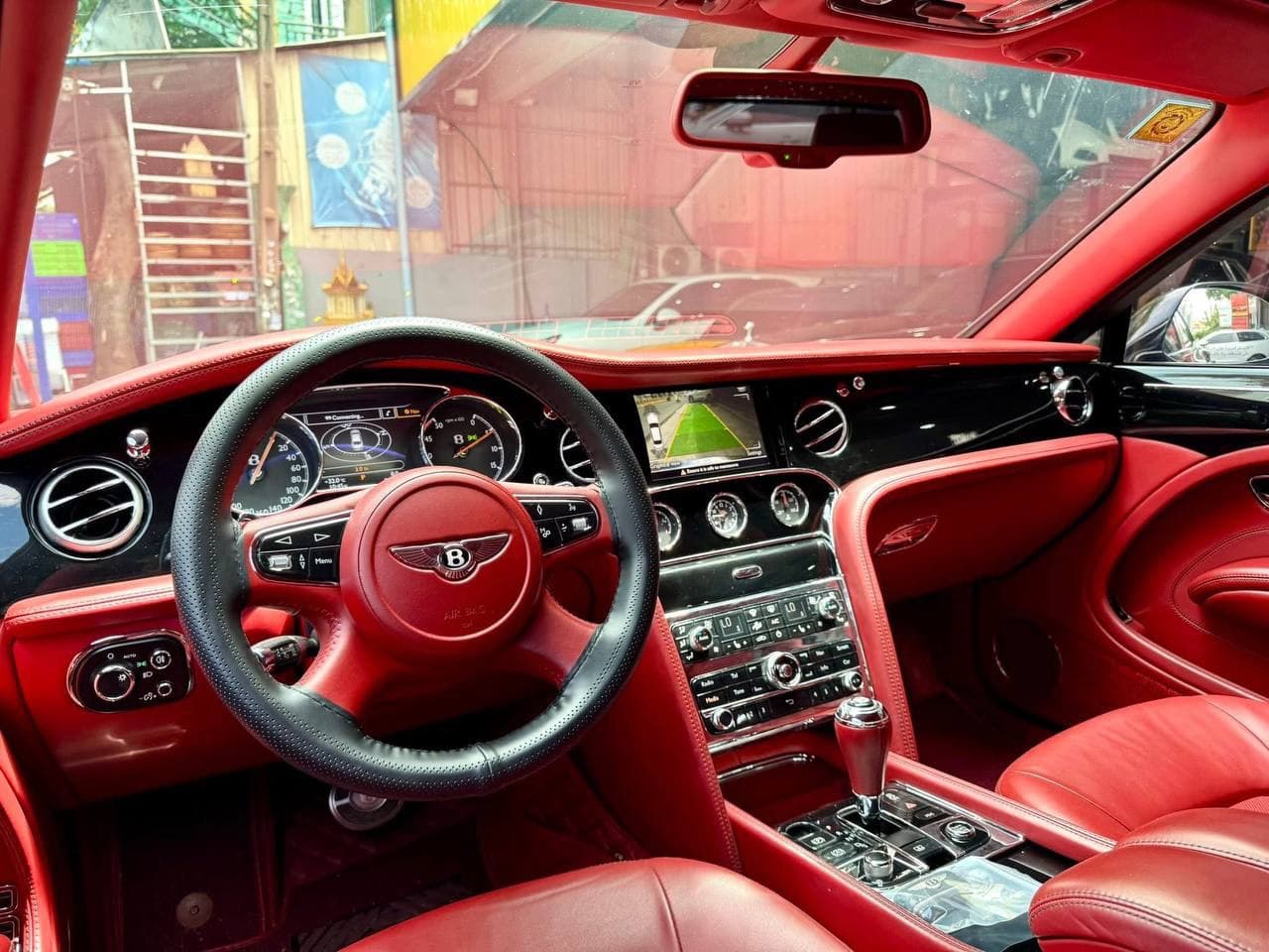 Bentley Mulsanne Speed — view 2