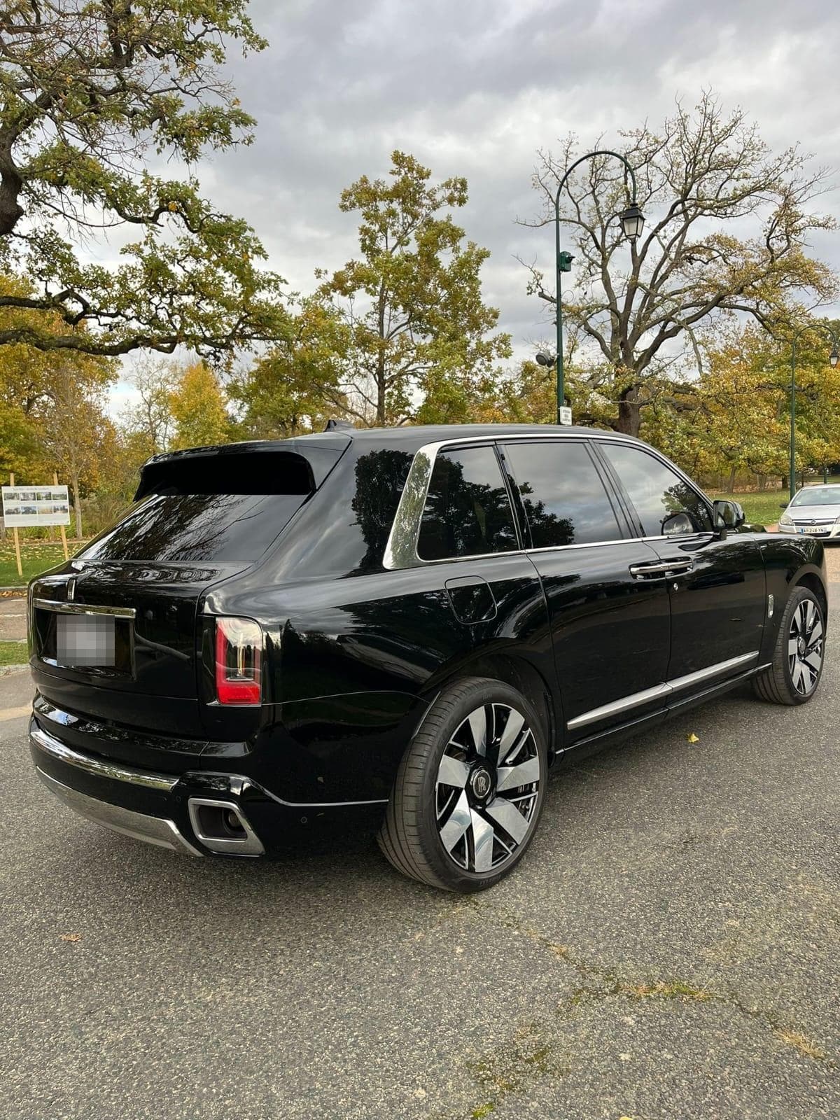 Rolls-Royce Cullinan Black Badge