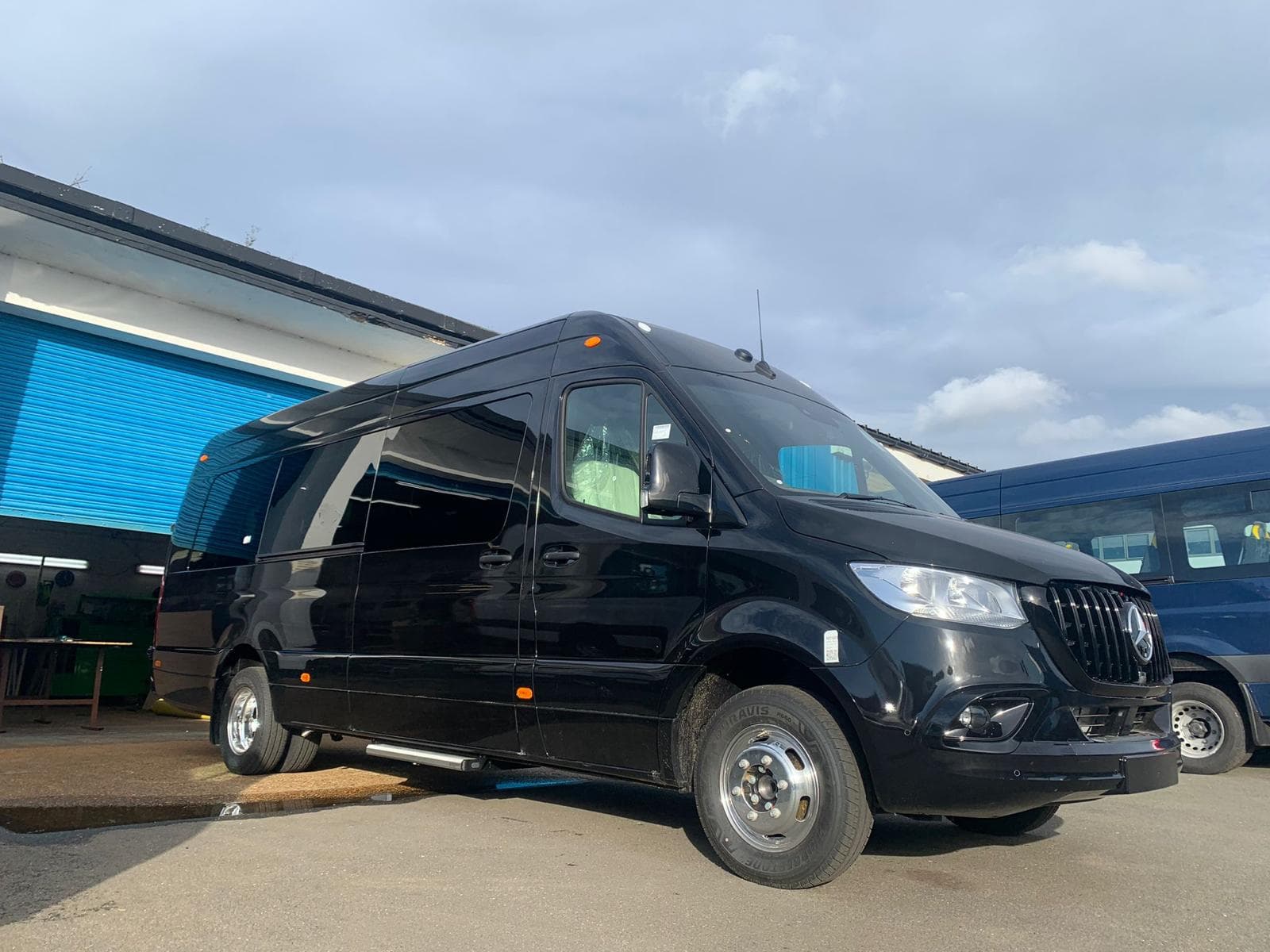 Mercedes-Benz Sprinter VIP Lounge