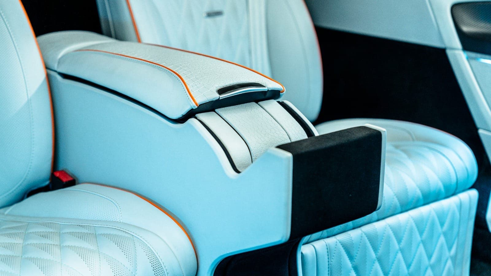 VIP Group Travel in the Netherlands: When a Sprinter Outclasses a Sedan